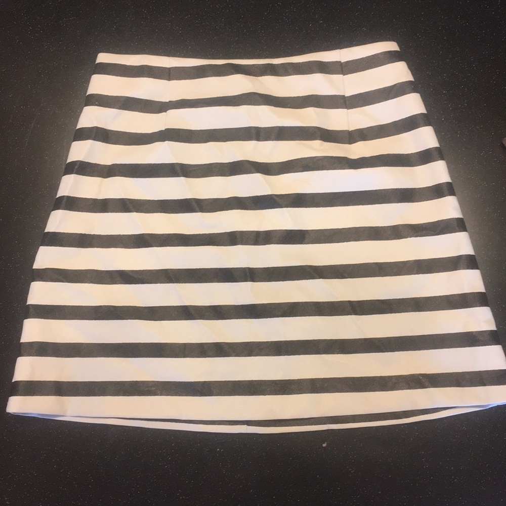MINKPINK BLACK AND WHITE STRIPPED MINI SKIRT